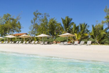 VOORPAGINA MAURITIUS Beach 2
